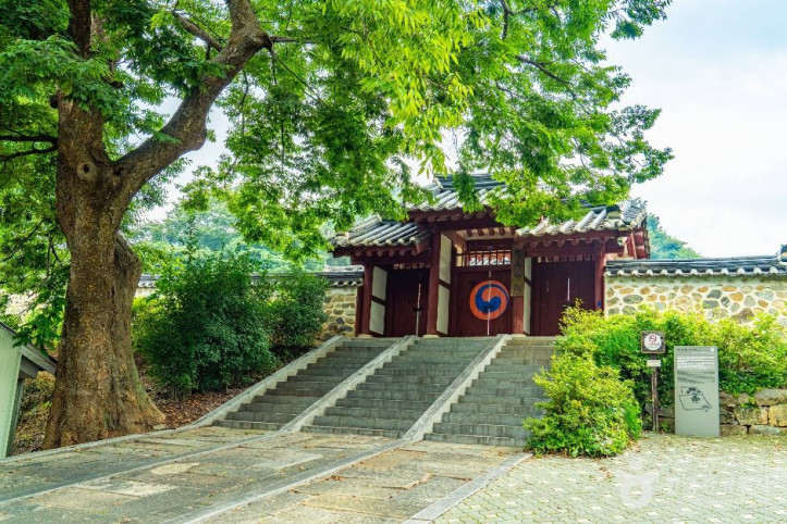 죽산향교 여행 추천 - 메고지고