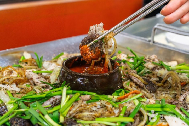 서울 신림동 민속순대타운 여행 추천 - 메고지고