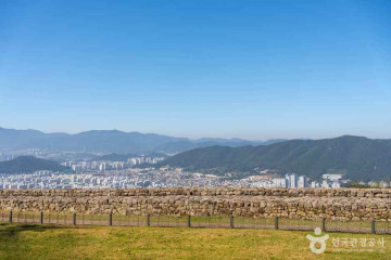 사충단 여행 추천 - 메고지고