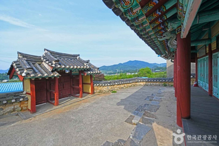 충용사 여행 추천 - 메고지고