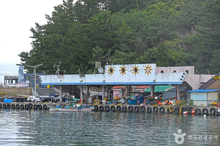 초곡항 여행 추천 - 메고지고