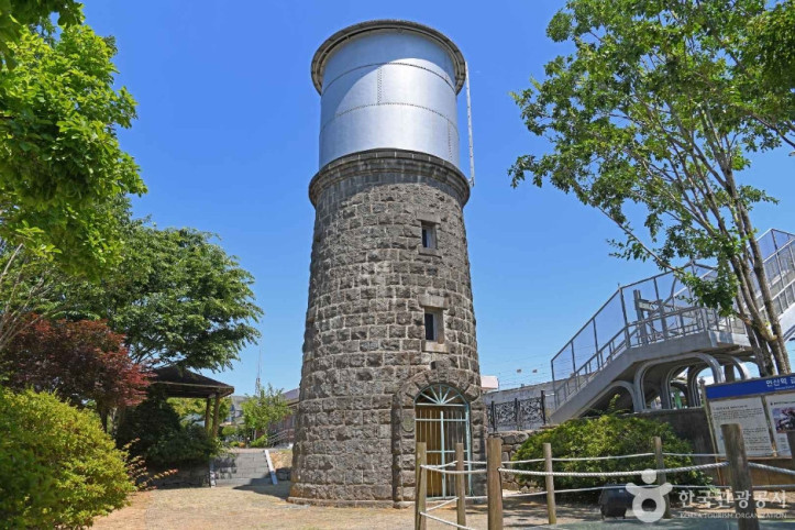 논산 연산역 급수탑 여행 추천 - 메고지고