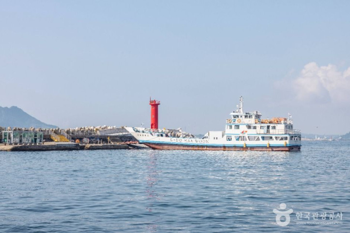 제주 우도 천진항 대합실 여행 추천 - 메고지고