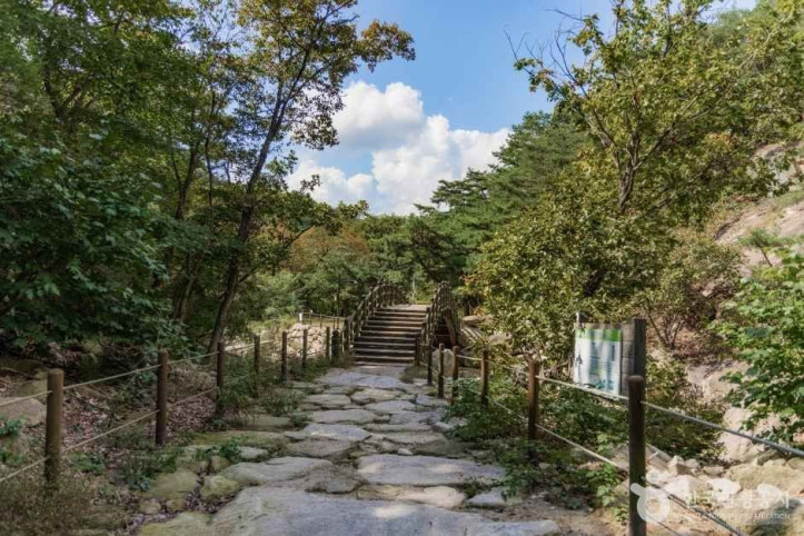 북한산국립공원(서울) 여행 추천 - 메고지고