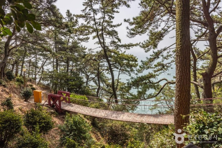 부산 암남공원 여행 추천 - 메고지고