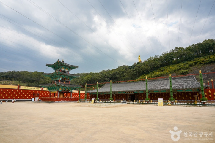 만불사(영천) 여행 추천 - 메고지고
