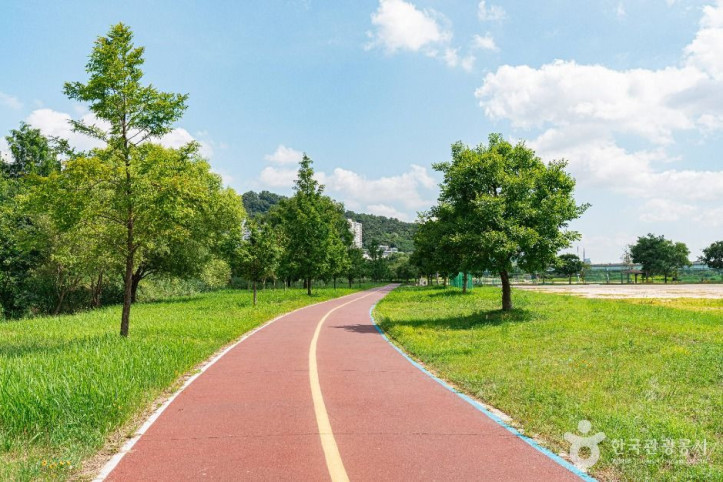 산동교친수공원 여행 추천 - 메고지고