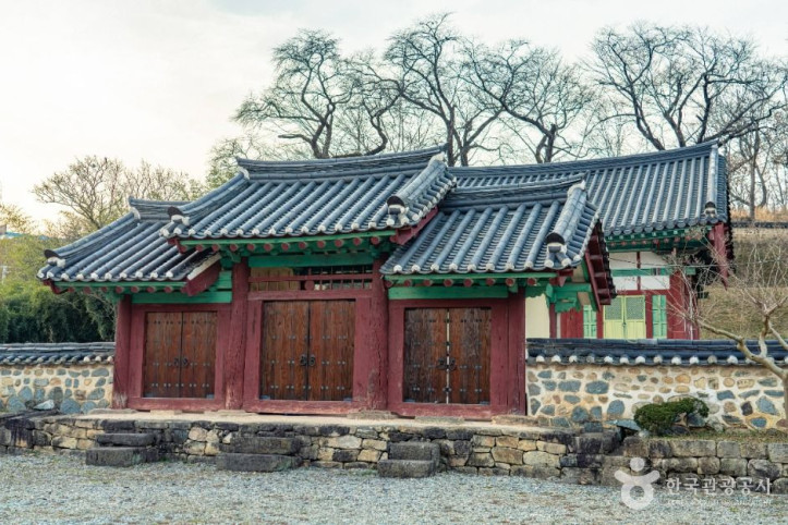 옥과향교 여행 추천 - 메고지고
