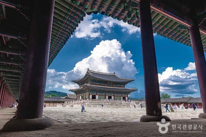 경복궁 여행 추천 - 메고지고