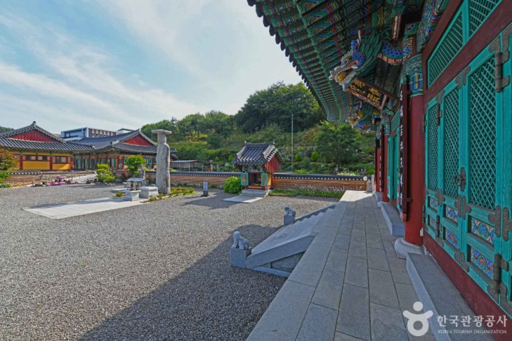 용화사(진천) 여행 추천 - 메고지고