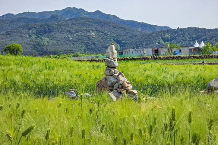 경주 황룡사지 여행 추천 - 메고지고