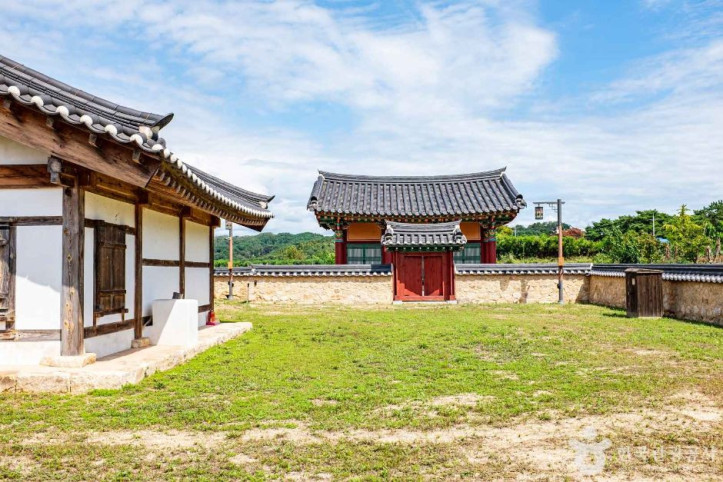 이산서원 여행 추천 - 메고지고