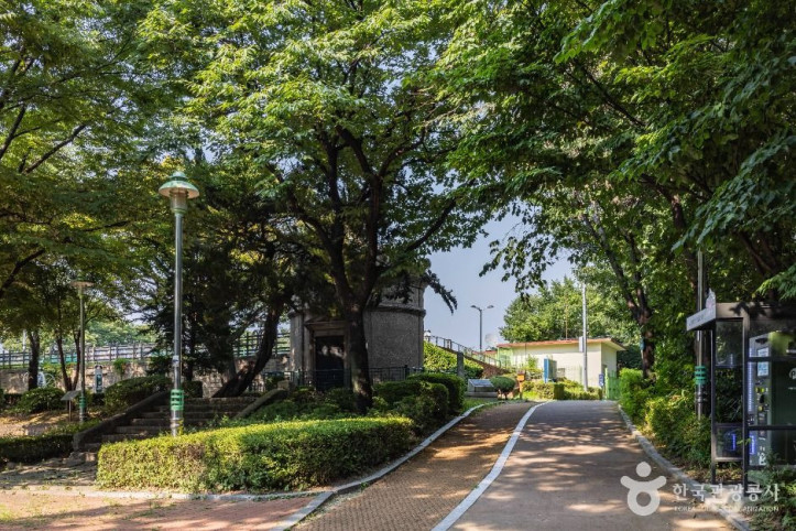 송현배수지제수변실 여행 추천 - 메고지고