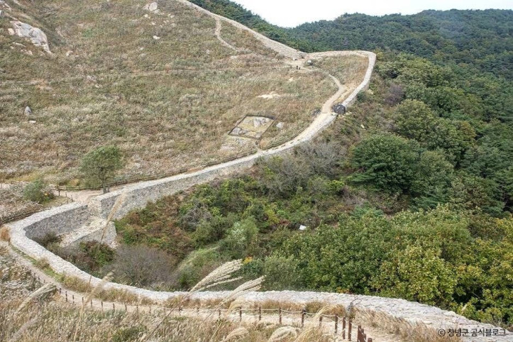 화왕산군립공원 여행 추천 - 메고지고