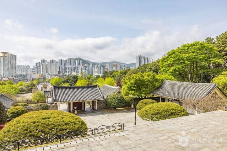 충렬사(부산) 여행 추천 - 메고지고