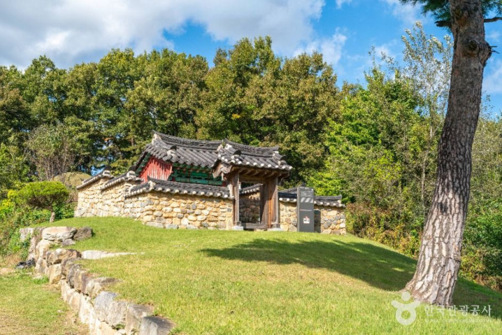 충주 이시진 효자각 여행 추천 - 메고지고