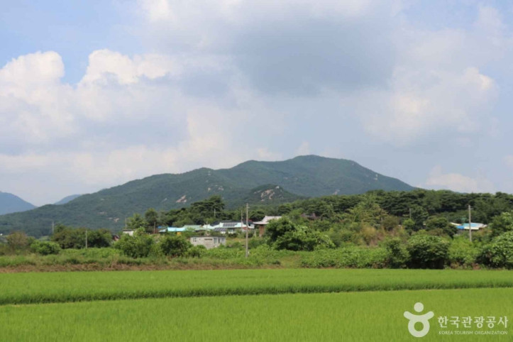 덕숭산 여행 추천 - 메고지고