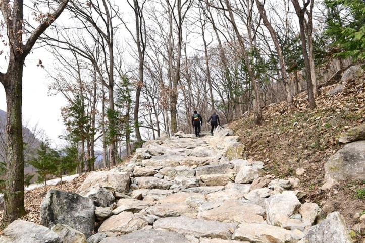 용궐산 여행 추천 - 메고지고