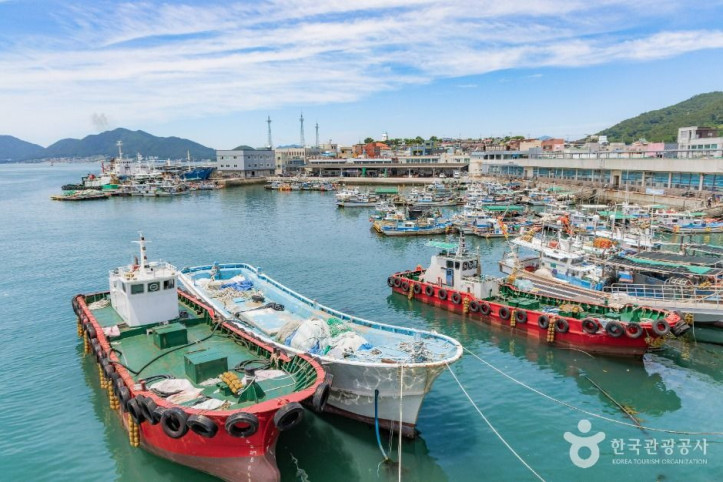 삼천포항 여행 추천 - 메고지고