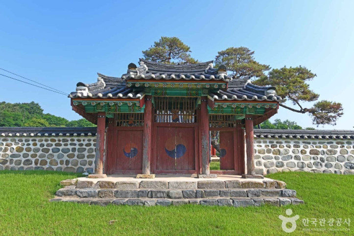 석성향교 여행 추천 - 메고지고