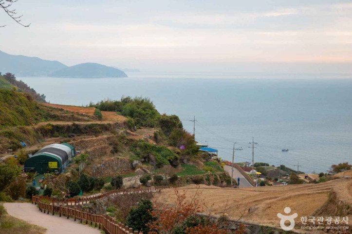 가천 다랭이마을 여행 추천 - 메고지고