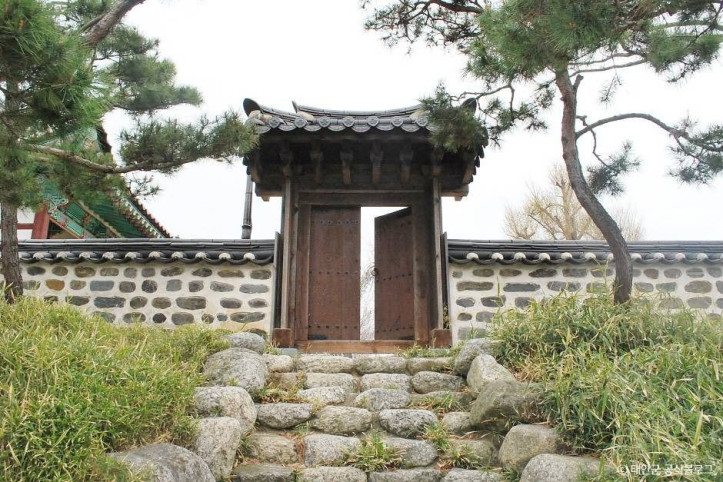 태안 목애당 여행 추천 - 메고지고