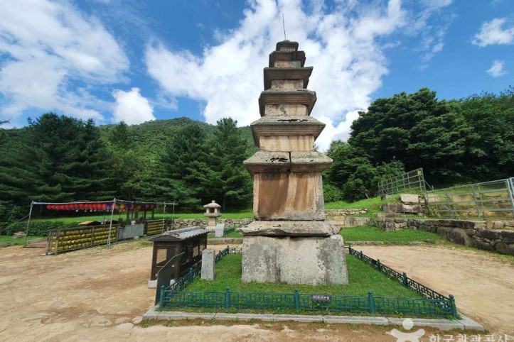 충주 미륵리 오층석탑 여행 추천 - 메고지고