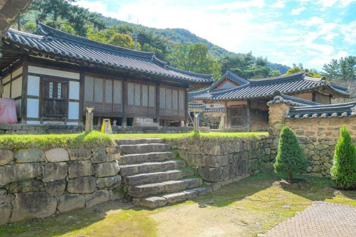 금시당유원지 여행 추천 - 메고지고