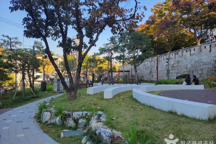 성북역사문화공원 여행 추천 - 메고지고