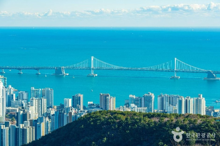 금련산 여행 추천 - 메고지고