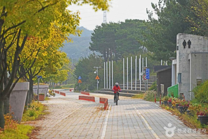 경인아라뱃길 검암공원 여행 추천 - 메고지고
