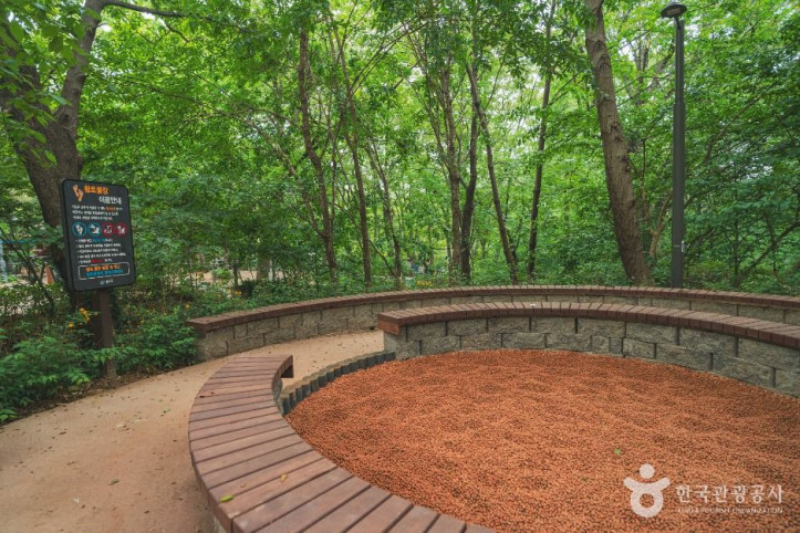 서울 효창공원 여행 추천 - 메고지고