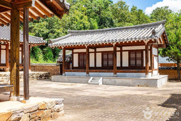우곡서원 여행 추천 - 메고지고