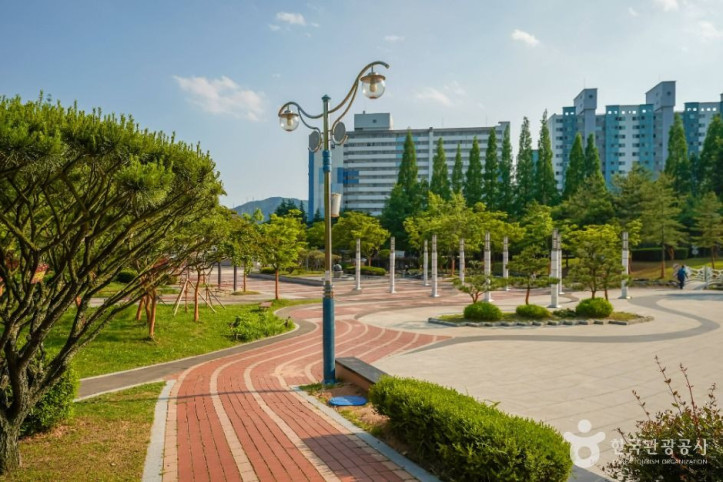 창원수목원 여행 추천 - 메고지고