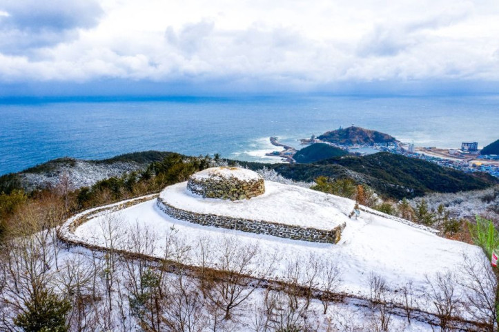 영덕대소산봉수대 여행 추천 - 메고지고