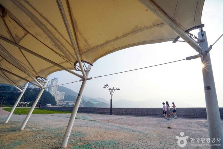 지세포항수변공원 여행 추천 - 메고지고
