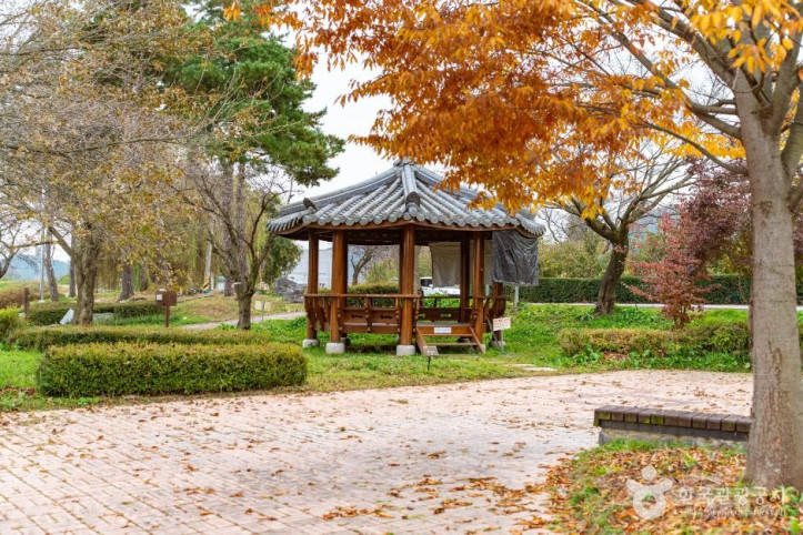 병암유원지 여행 추천 - 메고지고
