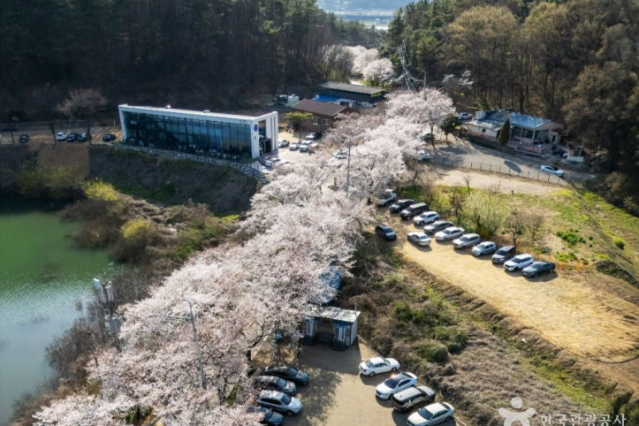달창저수지 여행 추천 - 메고지고