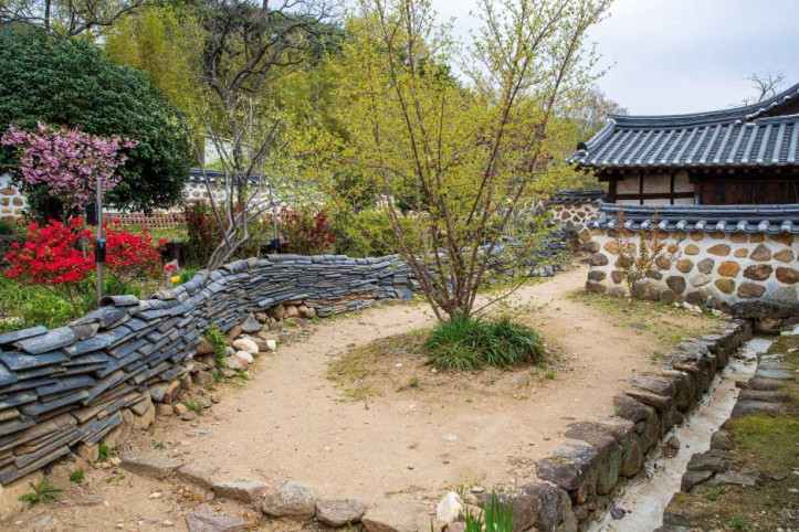 구례 운조루 고택 여행 추천 - 메고지고