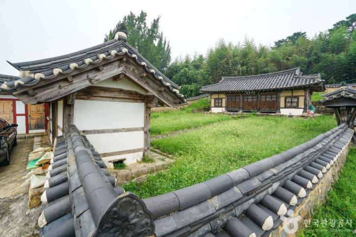 덕연서원 여행 추천 - 메고지고