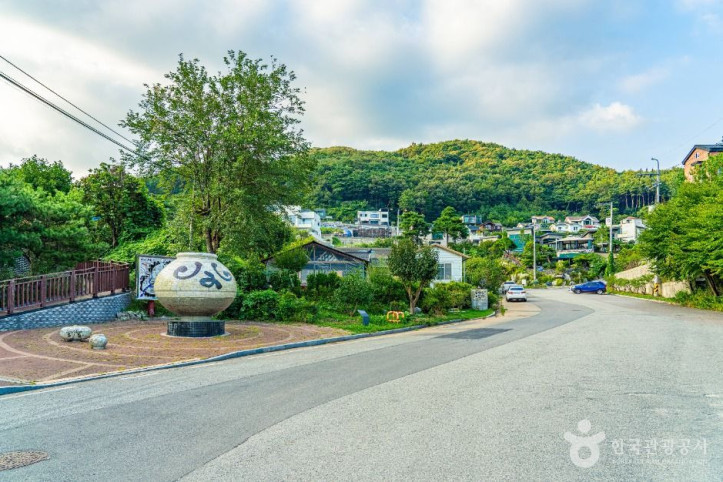 계룡산 도자예술촌 여행 추천 - 메고지고