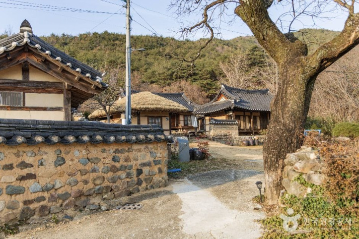포항 덕동문화마을 여행 추천 - 메고지고
