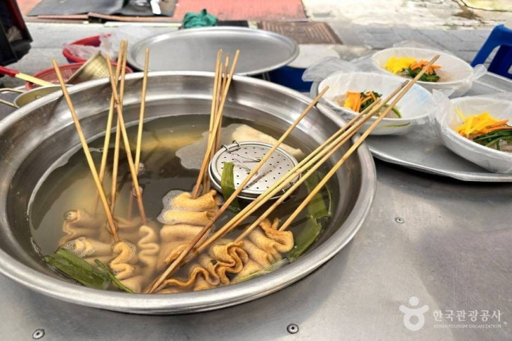 국제시장 먹자골목 여행 추천 - 메고지고