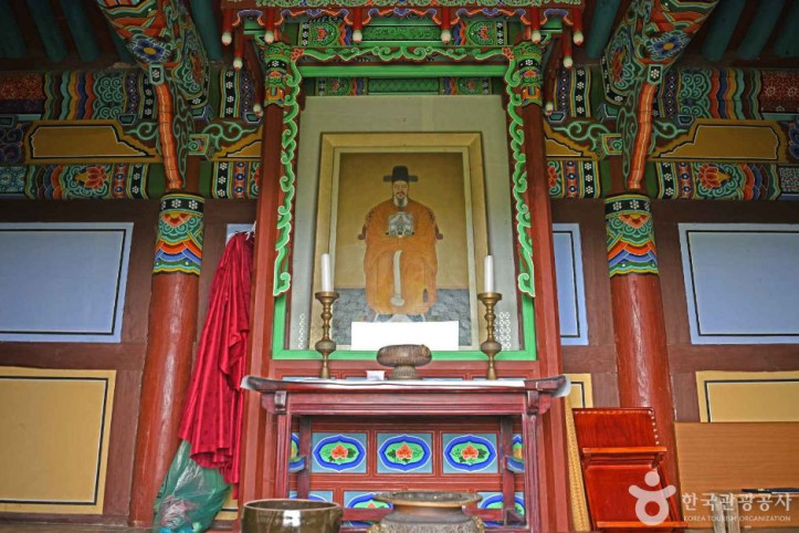 충무사(고흥) 여행 추천 - 메고지고