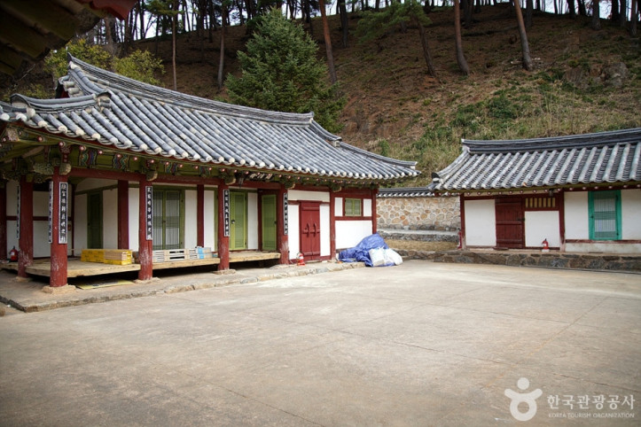삼척향교 여행 추천 - 메고지고