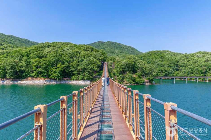 마장호수 출렁다리 여행 추천 - 메고지고