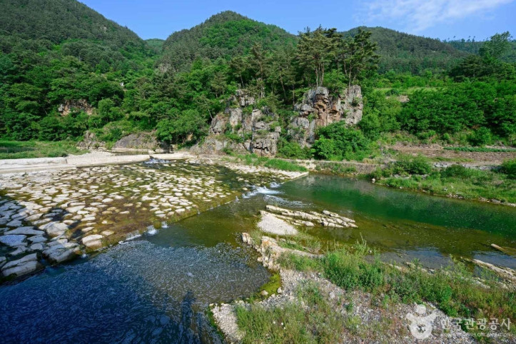 화암관광지(화암8경) 여행 추천 - 메고지고