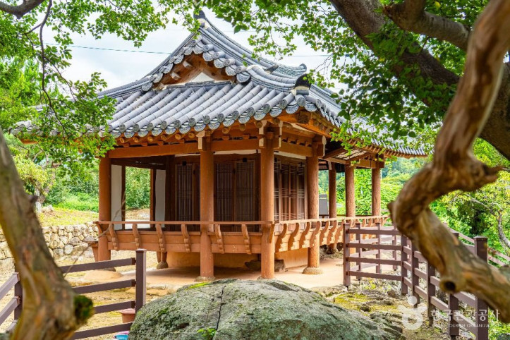 운흥정 여행 추천 - 메고지고