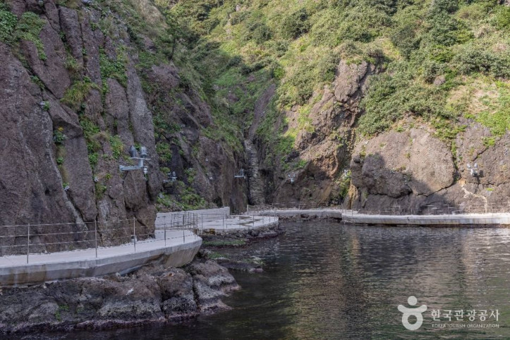 행남 도동 해안산책로 (울릉도,독도 국가지질공원) 여행 추천 - 메고지고
