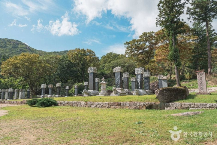 범어사(부산) 여행 추천 - 메고지고